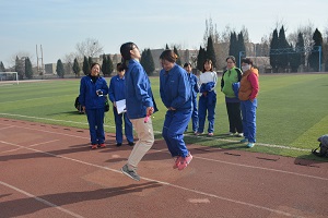 公司組織慶?！叭恕眿D女節(jié)活動(dòng)